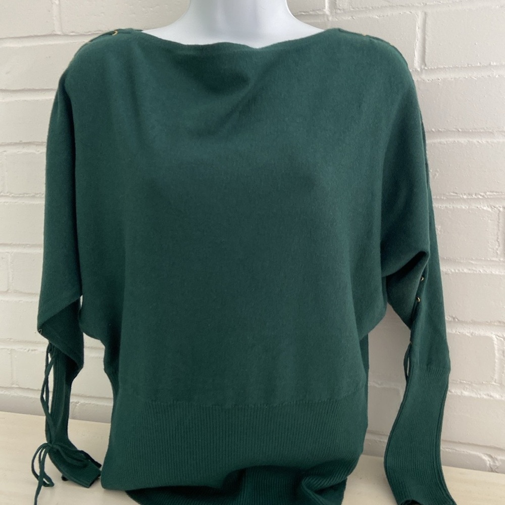 New With Tags Womens Green Holiday Christmas Sweater Size S